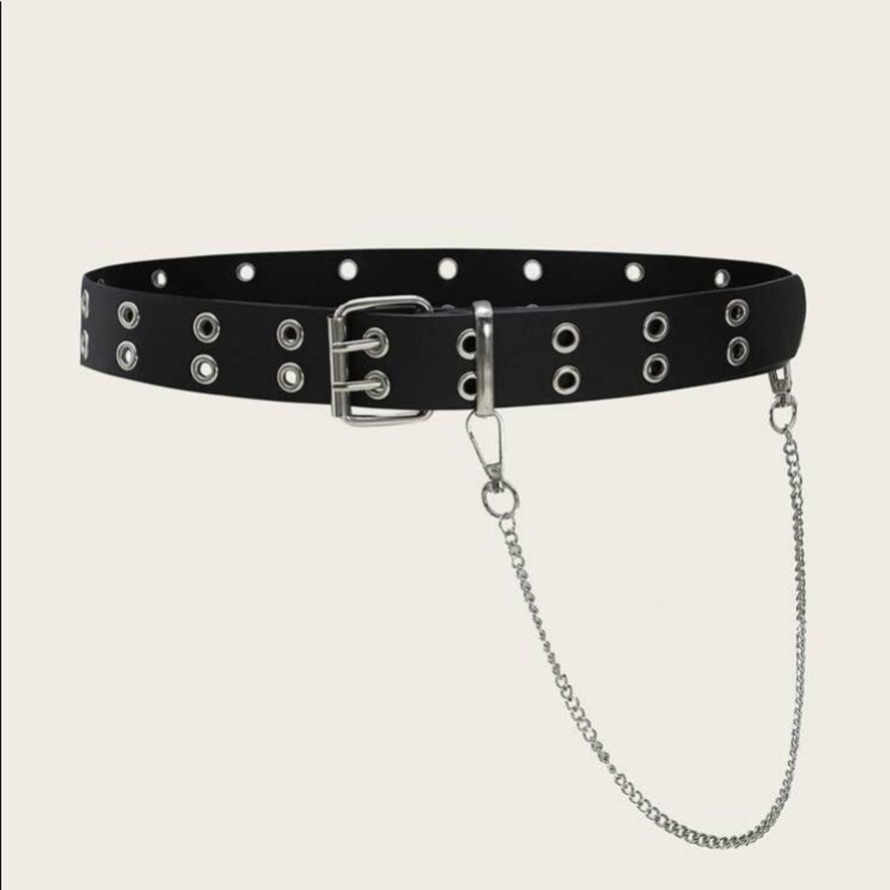 black belt with detachable chain